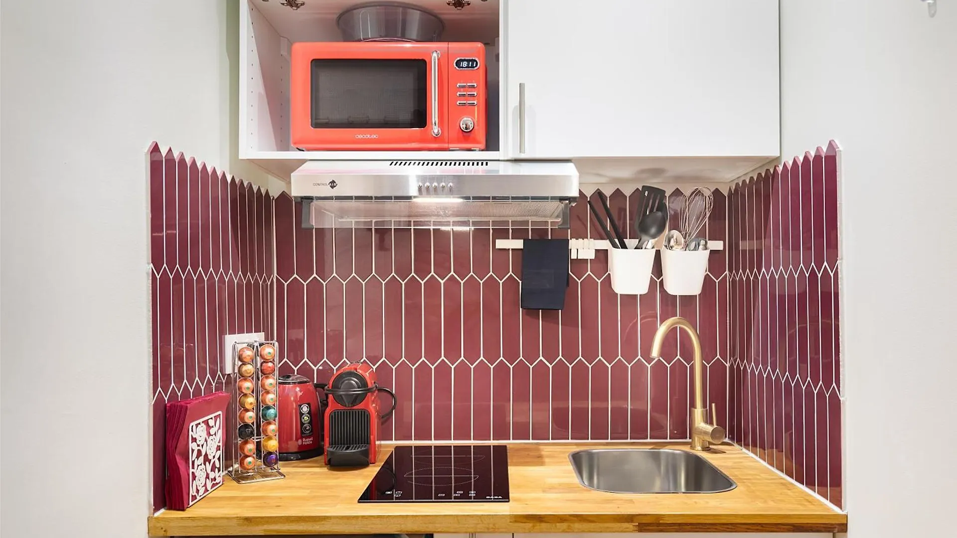 Guestrust- Arc De Triomphe Corail Apartment